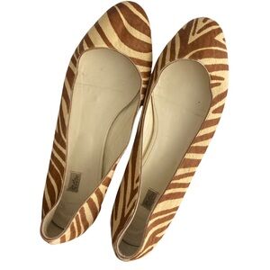 DASLU Trendy Camel Zebra Print Brahma Hair Flats Size 9